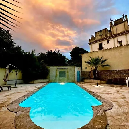 66c3 Historic Chateau Picasso Private For 4 Daire