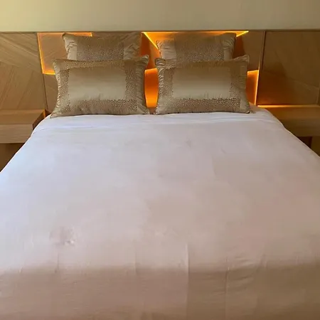 66c3 Historic Chateau Picasso Private For 4 Daire Perpignan
