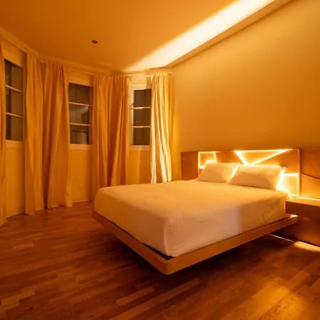 66c3 Historic Chateau Picasso Private For 4 Perpignan