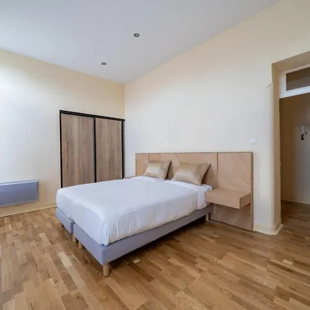 Daire 66c3 Historic Chateau Picasso Private For 4 Perpignan