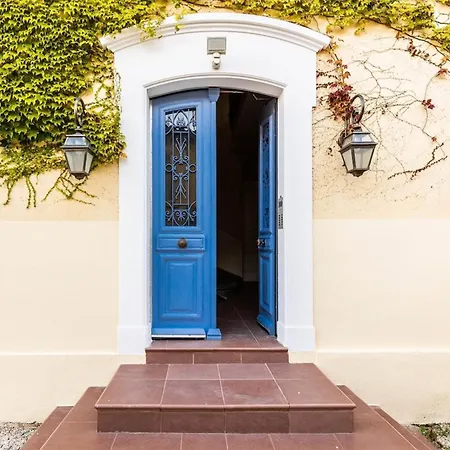 66c3 Historic Chateau Picasso Private For 4 Daire *