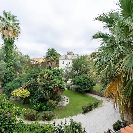 66c3 Historic Chateau Picasso Private For 4 Daire *
