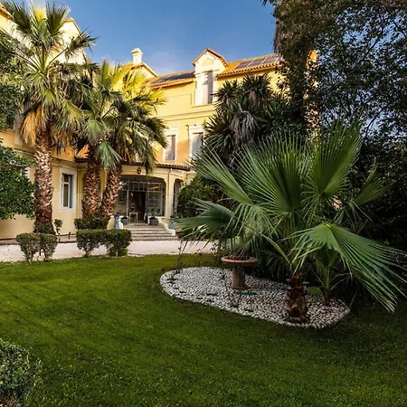 66c3 Historic Chateau Picasso Private For 4 * Perpignan